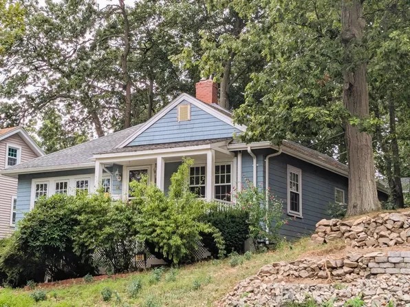 566 Fellsway E, Malden, MA 02148