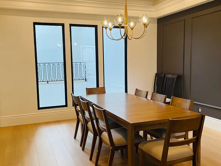 2822 Van Ness Ave — Photo 8