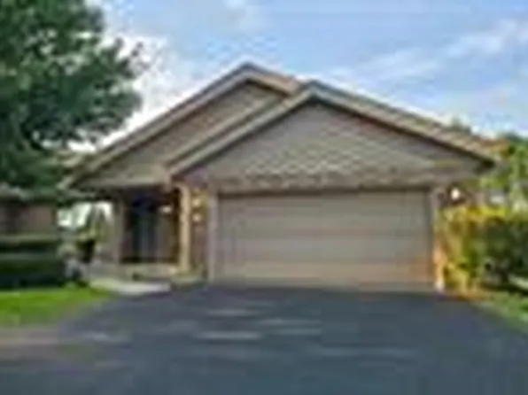 2264 Churchview Dr APT 3, Rockford, IL 61107