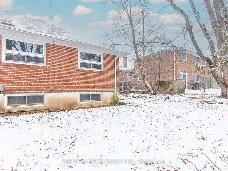 47 Sherwood Forest Dr #MAIN — Photo 29