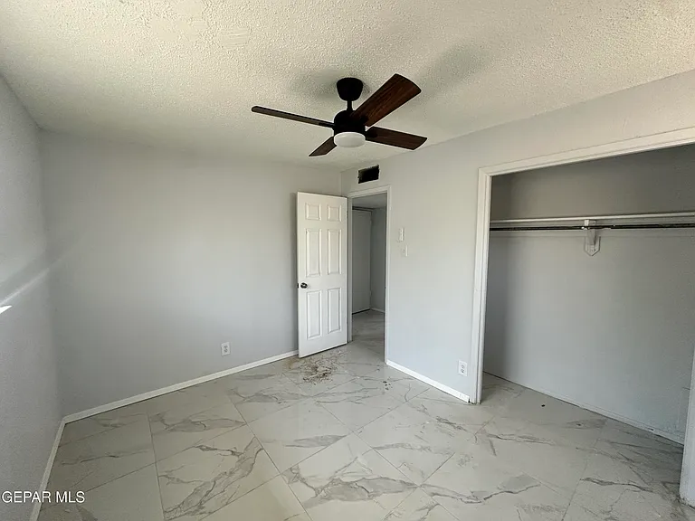 5104 Paris Ave — Photo 10