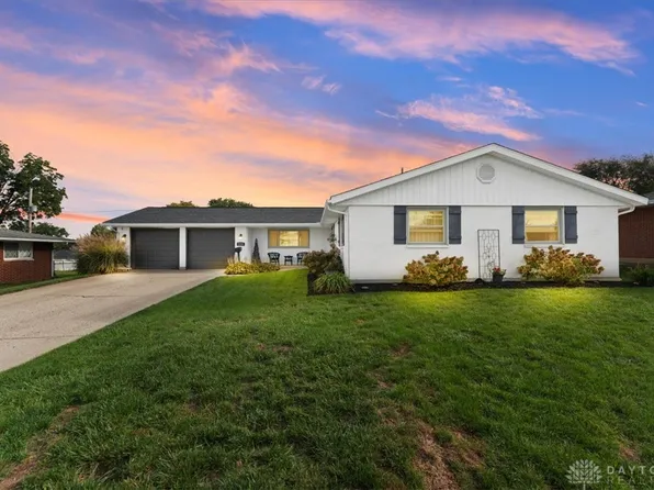 1131 Ortego Dr, Fairborn, OH 45324