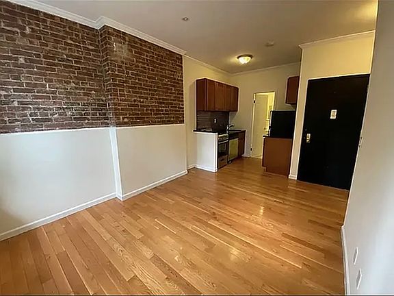 3rd image of 239 Henry St APT 2A