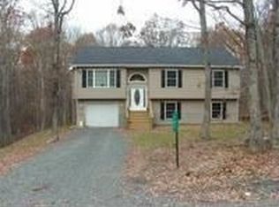 111 Heavenly Valley Ln, Tafton, PA