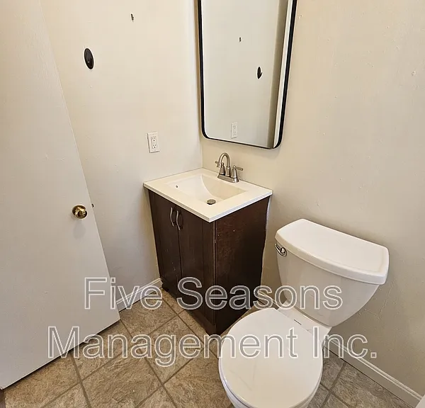 19 Grant St #7 — Photo 8