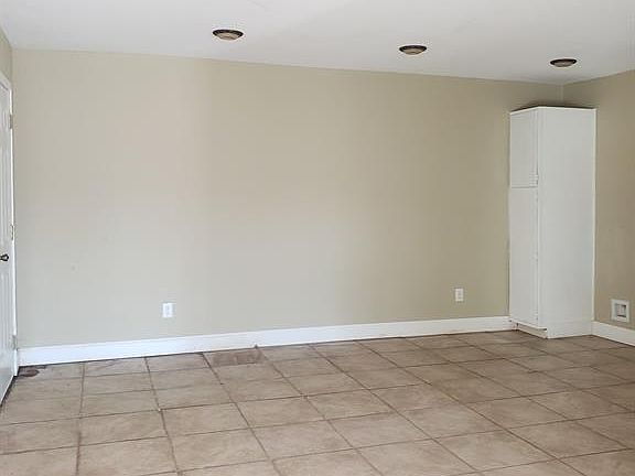 4th image of 501 Lanola Ct