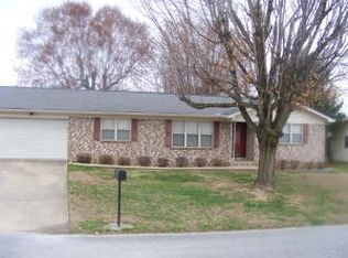 3915 N Perry St, Harrison, AR 72601