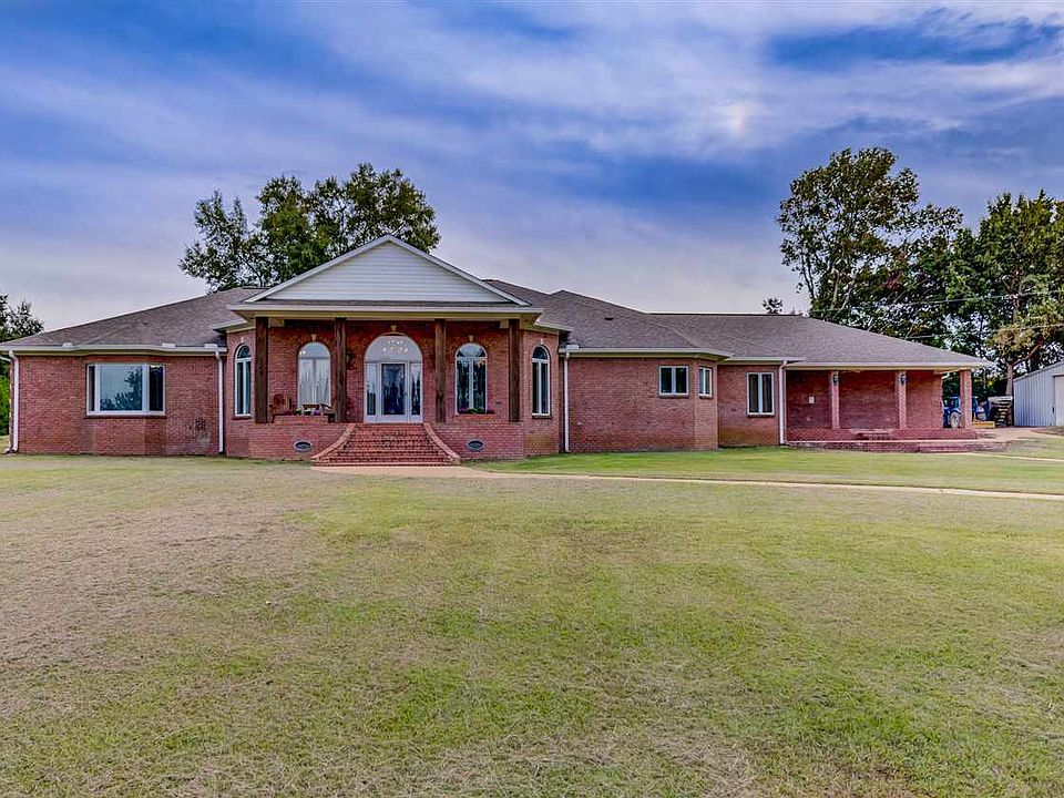 1st image of 135 Cidero Rd