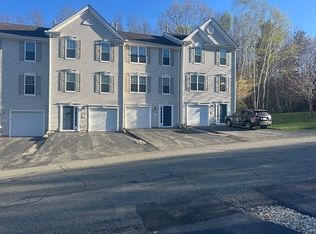 26 Daffodil Ct Unit 26, South Grafton, MA 01560