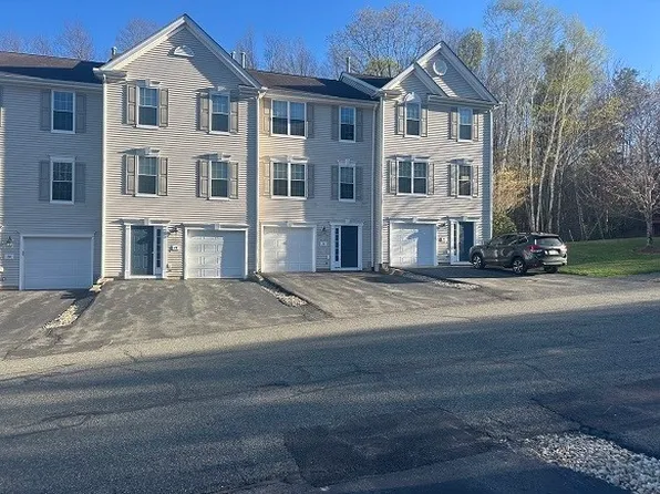 26 Daffodil Ct Unit 26, South Grafton, MA 01560