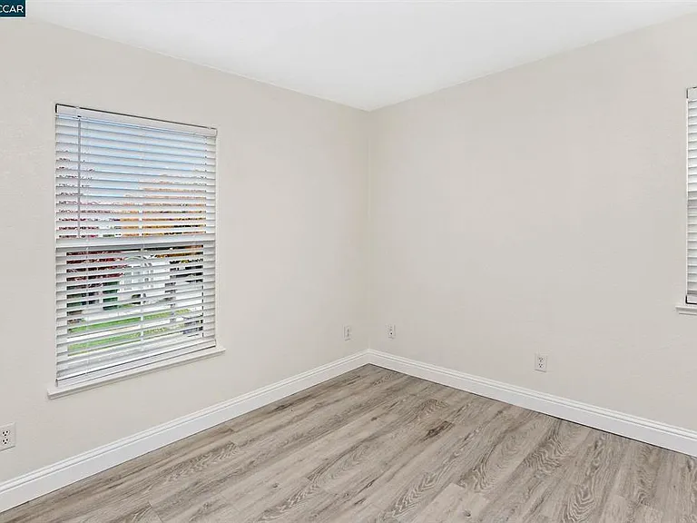 17101 Pacific Oak Ln — Photo 8