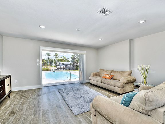 5th image of 4836/4838 Esplanade St