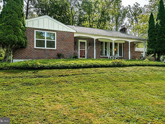 3rd image of 265 Kimbel Dr