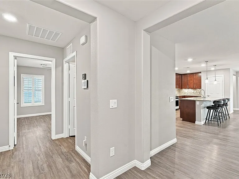 1525 Deep Valley Ave — Photo 11