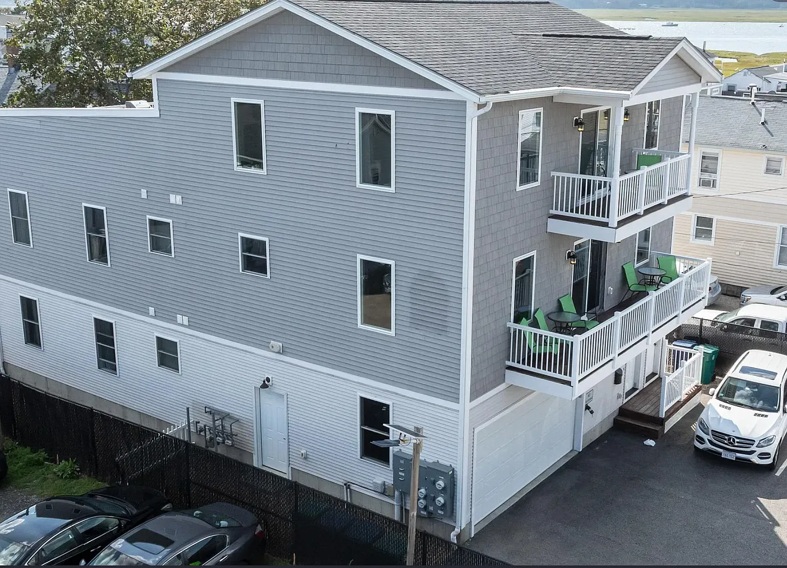 2 bed, 1070 sqft, $3,600 — Photo 1