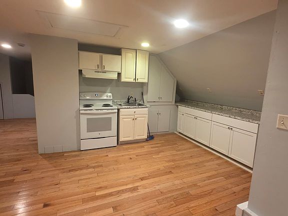 4th image of 244 Lombard St #3