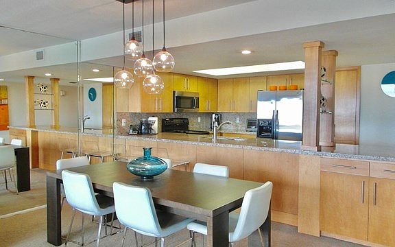 4th image of 900 Padre Blvd #104