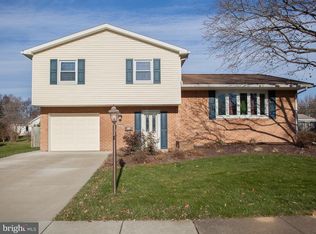323 Glendale Dr, Shiremanstown, PA 17011