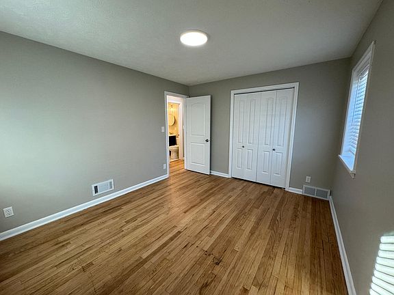 5th image of 527 S 31st St APT 3