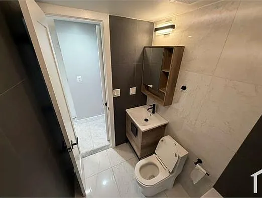 1649 Nelson Ave #2A — Photo 10