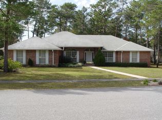 301 Killarney Rd, Niceville, FL 32578