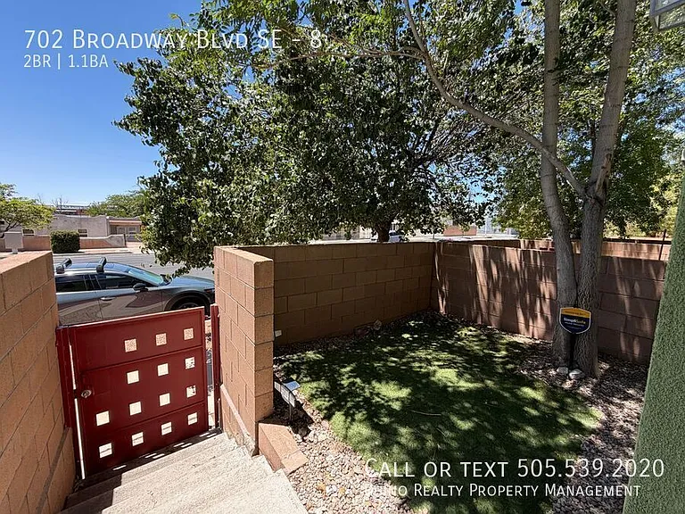 702 Broadway Blvd SE #8 — Photo 2