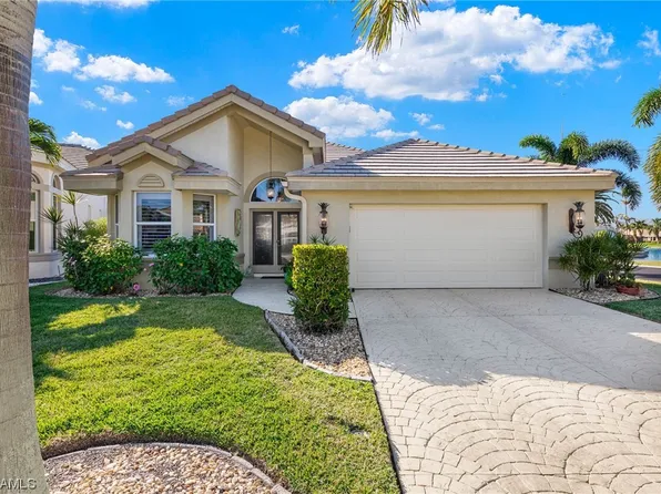 9725 Keel Ct, Fort Myers, FL 33919