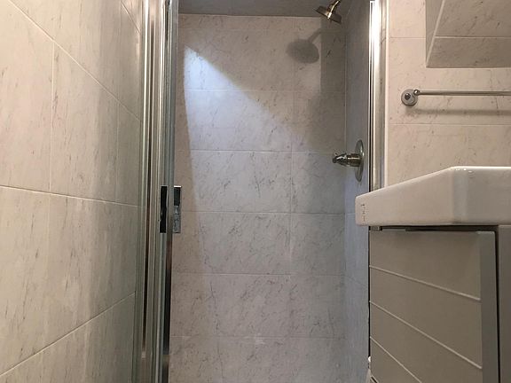 3rd image of 447 St Pauls Ave APT 3