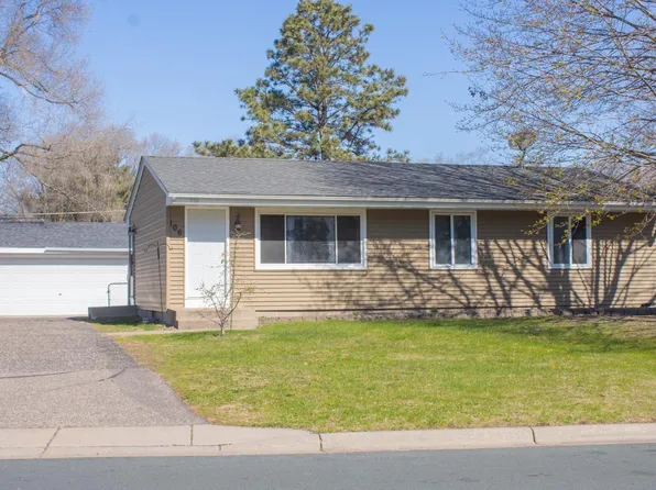 106 Keith Rd, Circle Pines, MN 55014