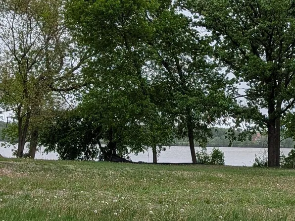 2101 Country Club Dr NE, Willmar, MN 56201