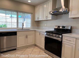 1506 W Surrey Cir, Santa Ana, CA 92704