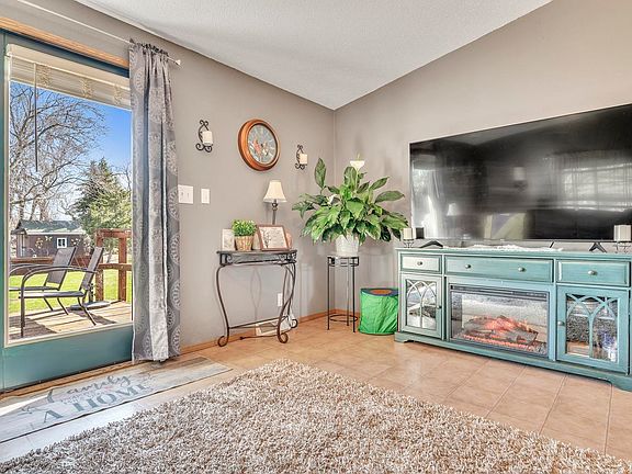 5th image of 25275 140th St