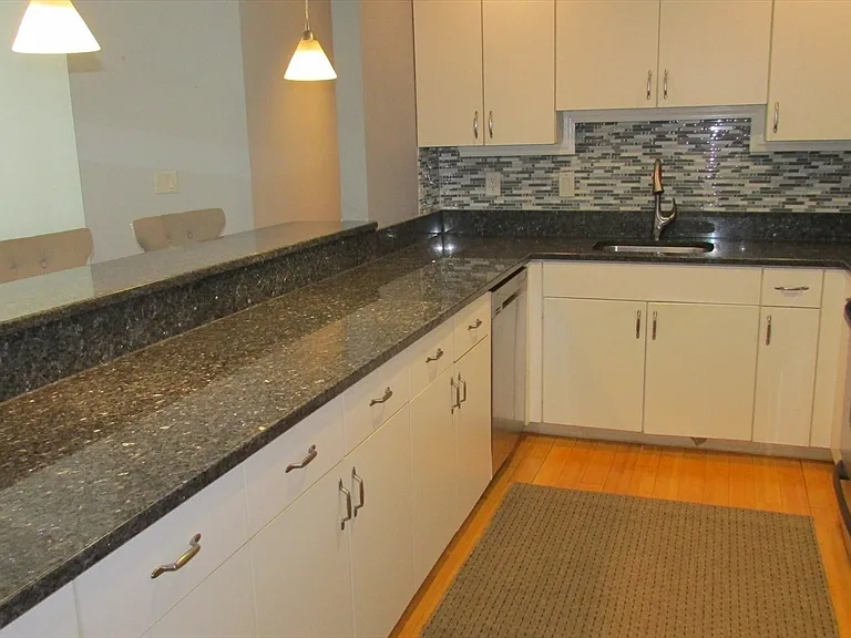 100 Marina Dr #508 — Photo 21