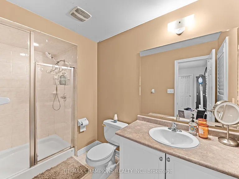 2 Kistler St — Photo 17