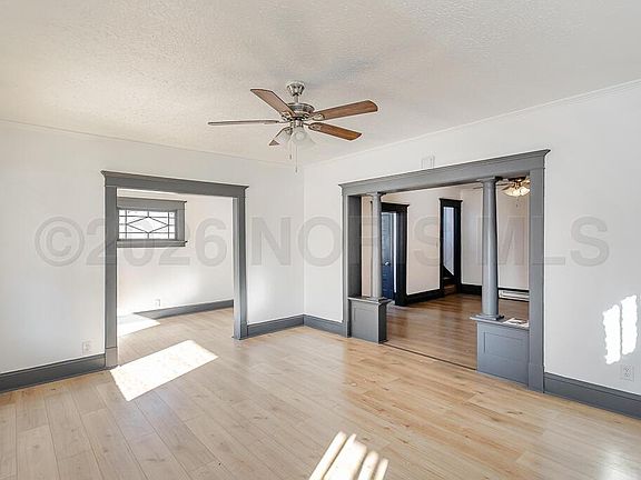 5th image of 936 Orchard St