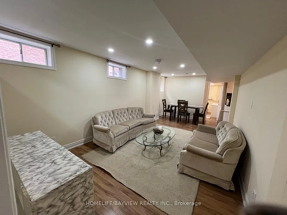 157 Goldsmith Cres #BASEMENT