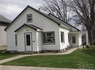 411 W Warren St, Luverne, MN 56156