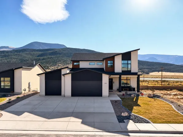 2549 W Black Sage Dr, Cedar City, UT 84720