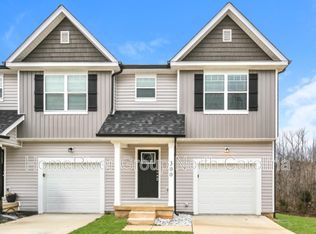 300 Beaumont Cir, Clemmons, NC 27012
