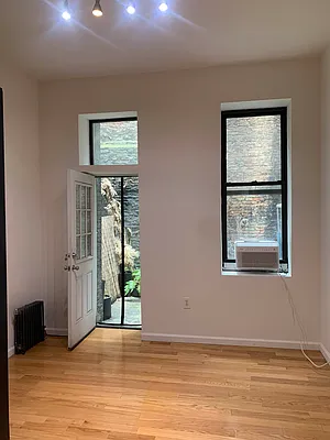 Rented by Maz Group NY | media 8