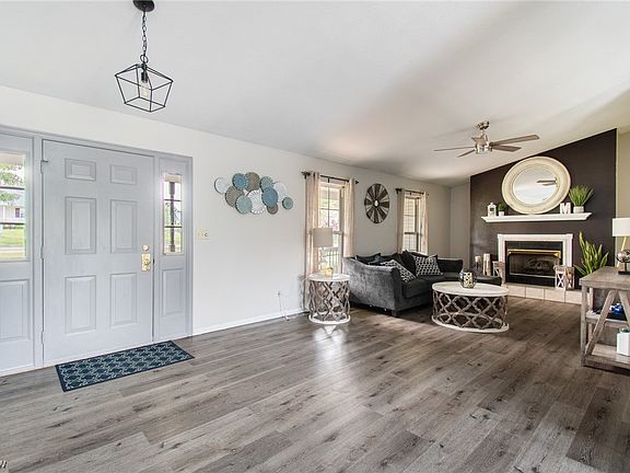 4th image of 146 Hawkins Ln