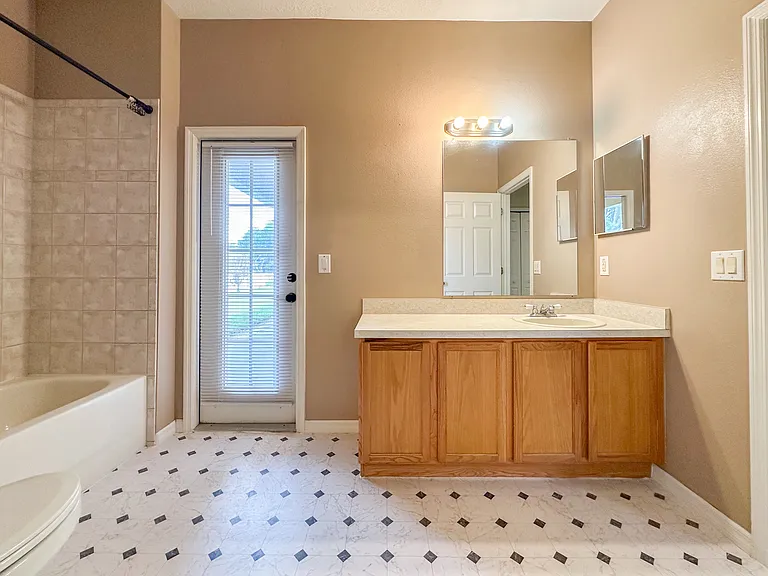 2776 Cabernet Cir — Photo 28