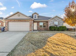 1853 Schooner Rd, El Reno, OK 73036