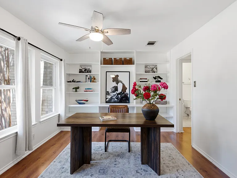 1314 Chalk Ln — Photo 4