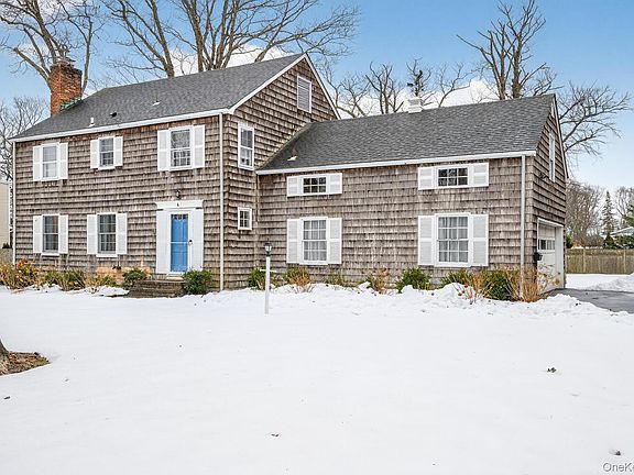 2nd image of 4 Colonial Court