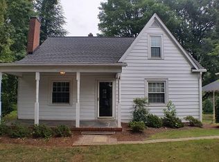 3793 Milhaven Rd, Winston Salem, NC 27106