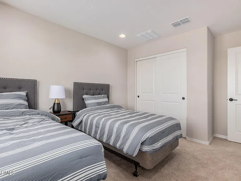 5654 N 88th Ln — Photo 34