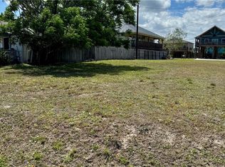 137 Buena Vista Dr, Corpus Christi, TX 78418