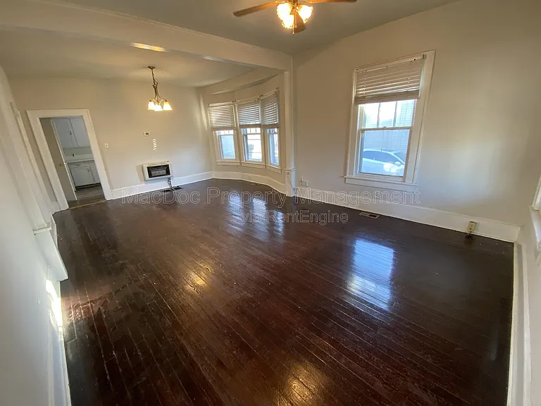 1013 Terrace St — Photo 5