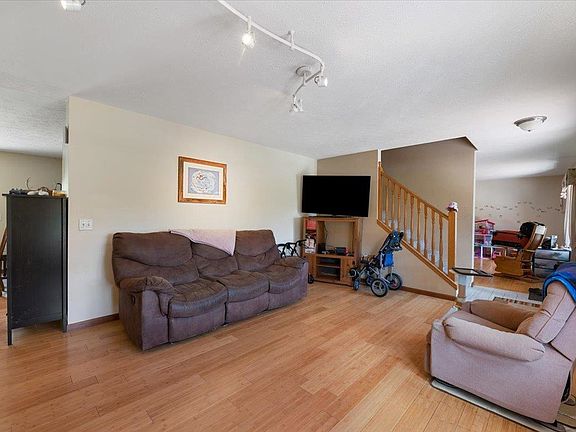 4th image of 20813 Mollman Ln